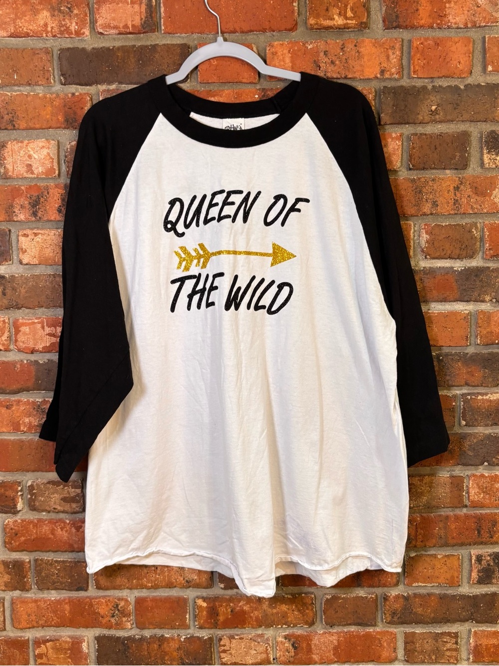 Shaka Active womens Queen of the Wild raglan tee black/white 2XL